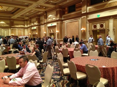 DSES2013-exhibit-hall.jpg